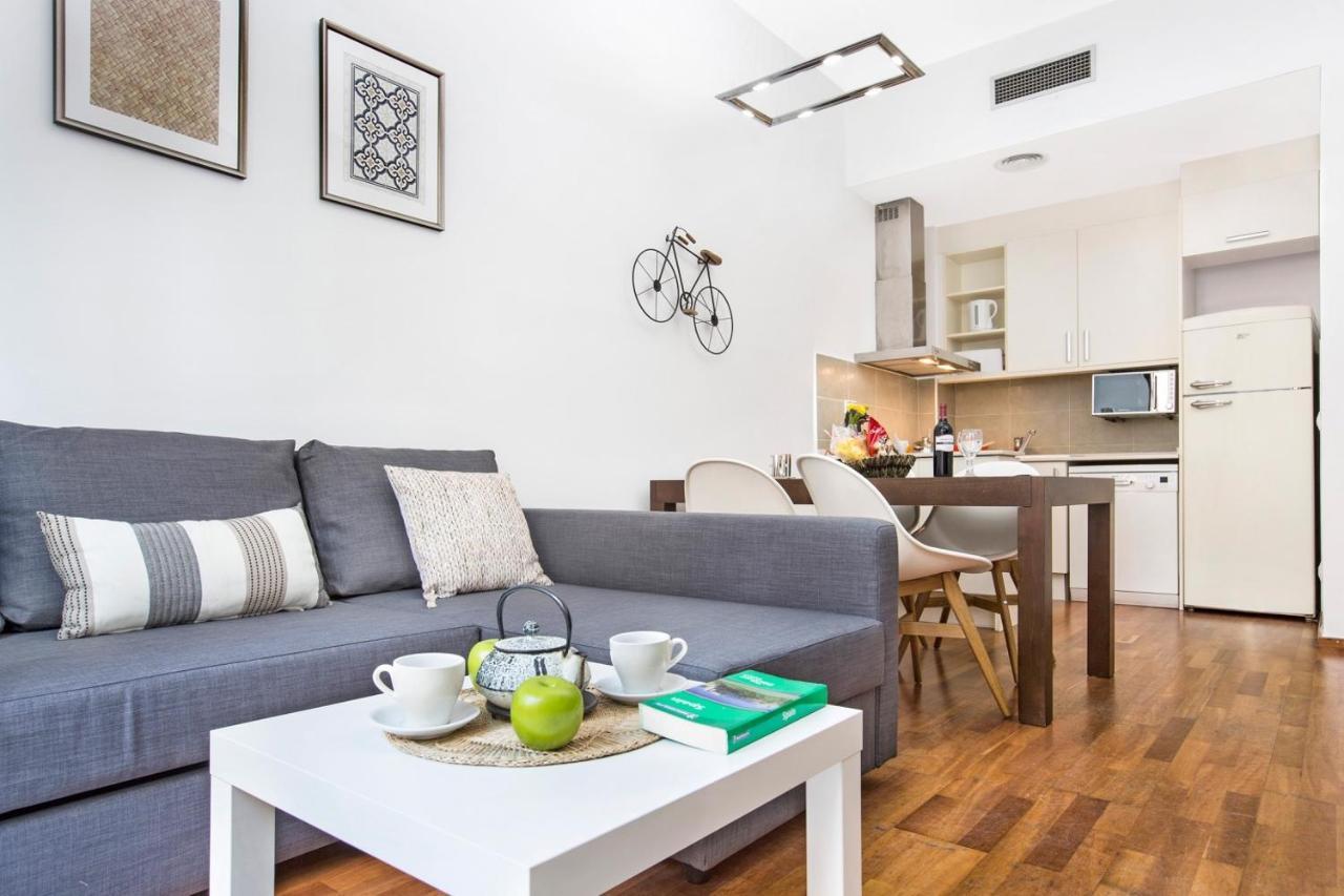 Stay U-Nique Apartments Balmes Barcelona Buitenkant foto