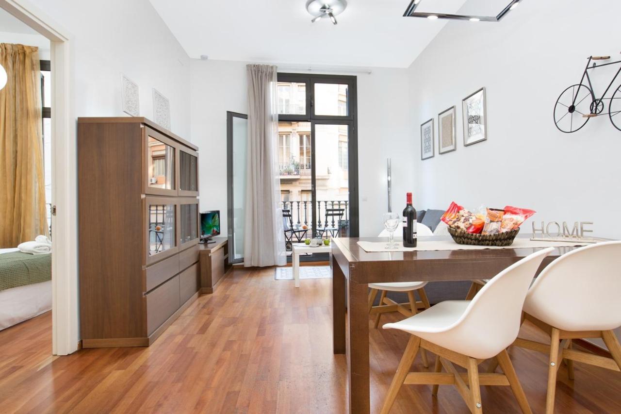 Stay U-Nique Apartments Balmes Barcelona Buitenkant foto