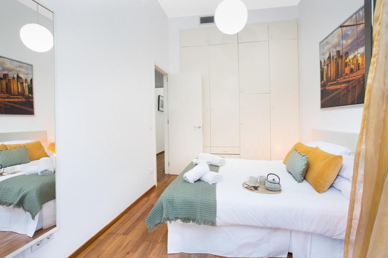 Stay U-Nique Apartments Balmes Barcelona Buitenkant foto