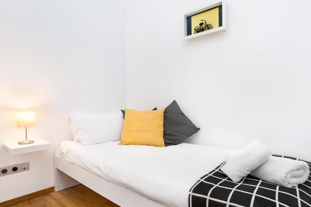 Stay U-Nique Apartments Balmes Barcelona Buitenkant foto
